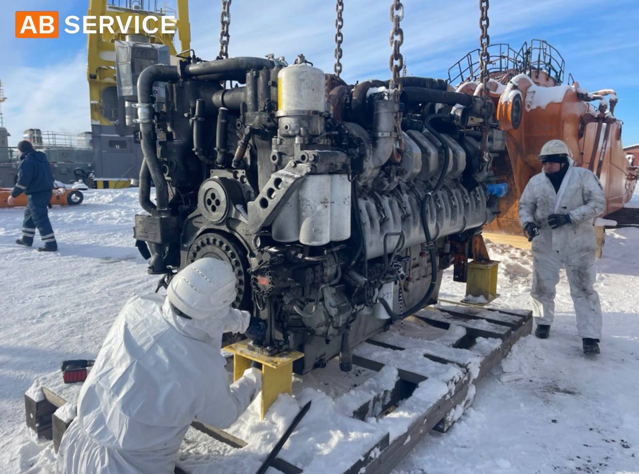 Плавучий экскаватор в Кронштадте доверил свое сердце «Альфа Балт Сервис»