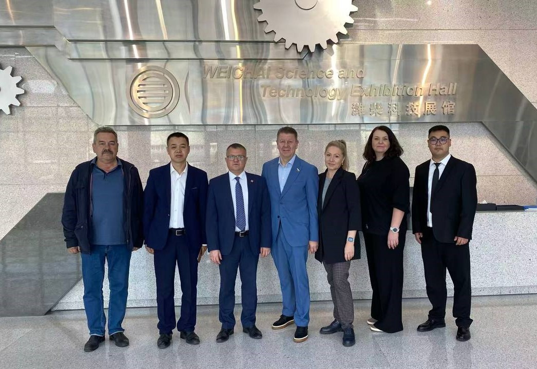 Депутат Государственной думы от Костромской области, президент Ассоциации «Теплицы России» Алексей Ситников посетил компанию  Weichai 